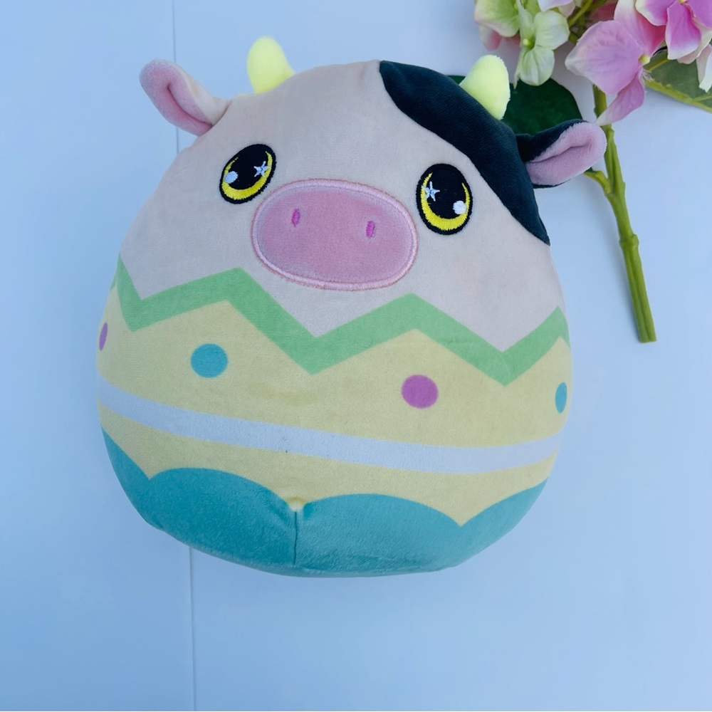 Squishmallow “7 Connor The Cow Easter Egg Plush Kellytoy 2022